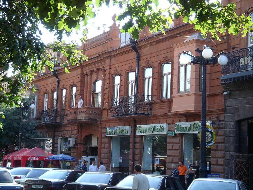 Downtown Inn Erywań Zewnętrze zdjęcie